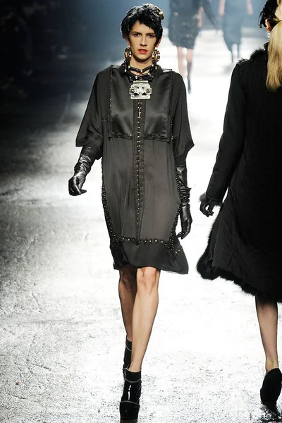 Look 40
